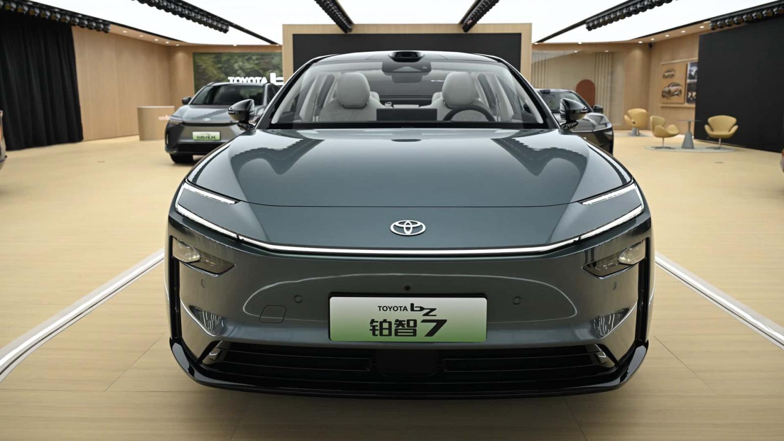 Το bZ7 είναι η ηλεκτρική ναυαρχίδα της Toyota!